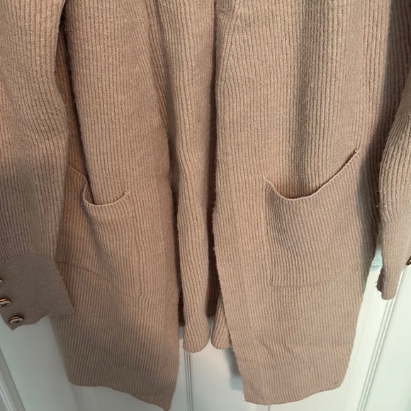 Elegant Tan Women's Cardigan - Picture 5 of 6